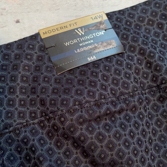 Worthington Woman Leggings, perfect for work! 14W - Picture 2 of 5